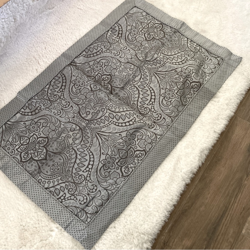 Pier 1 - King Size Pillow Shams